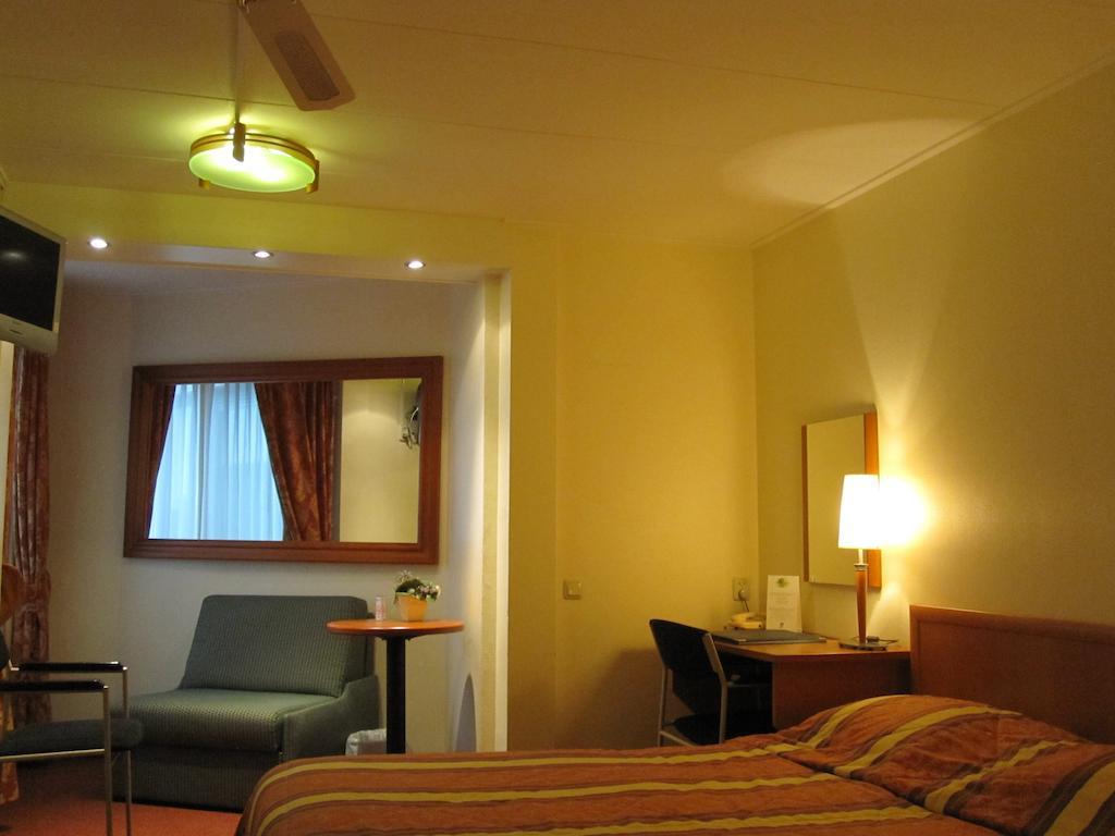 Hotel Kuik Ruinen Стая снимка